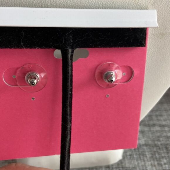 Isaac Mizrahi Earrings multiple crystals colors NWT - Picture 3 of 5